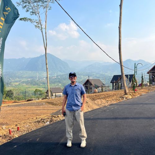 Jalan-Cor-Beton-dilapisi-Aspal-Hotmix-yang-Nyaman-scaled.jpeg